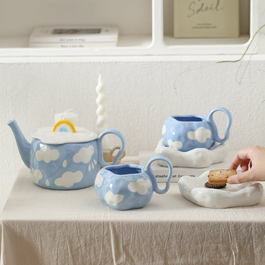 Teatime using ceramic cloud dreamy tea set