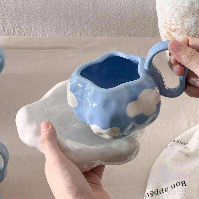 holding ceramic cloud dreamy tea mug